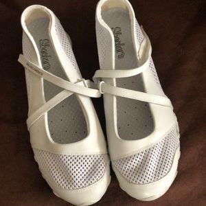 Skechers, size 8 1/2 med
